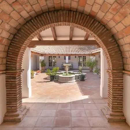 Cortijo Padierna El إِستيبونا